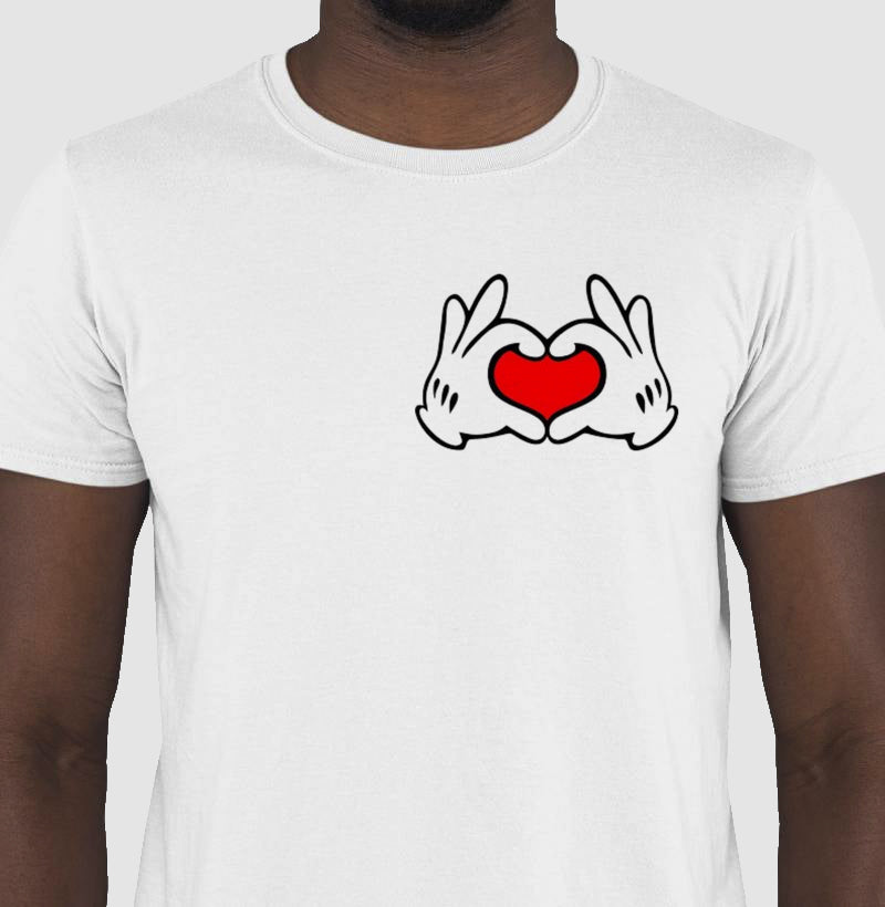 camiseta basica love  coração peito - carlos ofertas