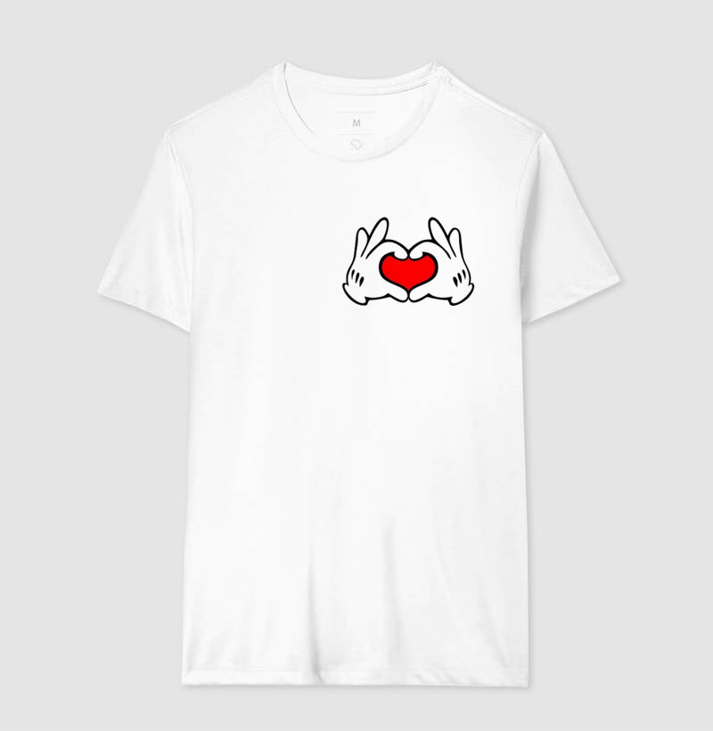 camiseta basica love  coração peito - carlos ofertas